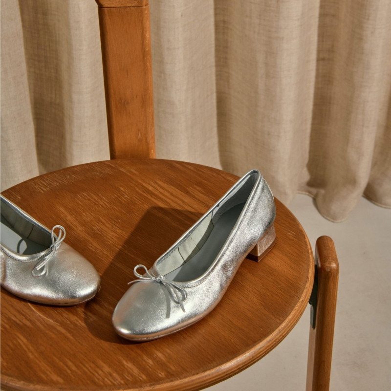 Sofia Metallic Leather Heeled Ballerinas with Bow | Reqins
