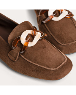 Hanissa leather loafers in chain velvet