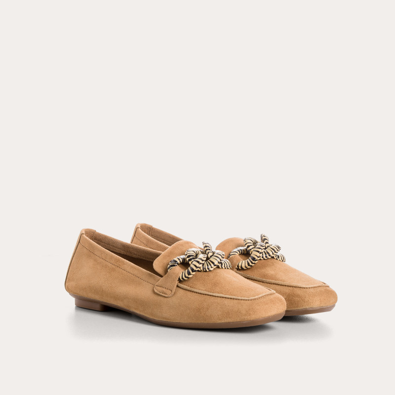 Hamaya suede loafers with buckles | Reqins