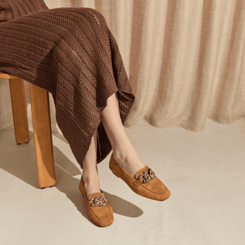 Hamaya suede loafers with buckles | Reqins