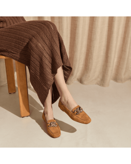 Hamaya suede loafers with buckles | Reqins