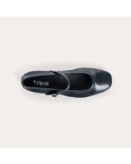 MARY JANES Honor in leather with elegant flanges