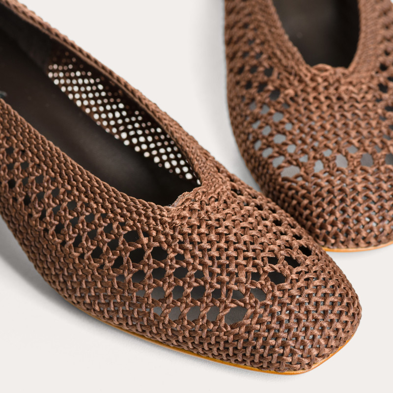 Rika Crochet Heeled Ballerinas | Elegant 3.5 cm Heel | Reqins