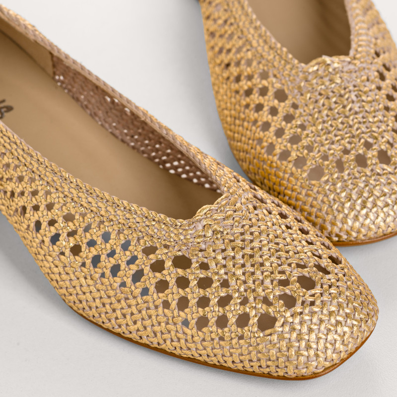 Ballerines Rika dorées en crochet à talon carré | Reqins