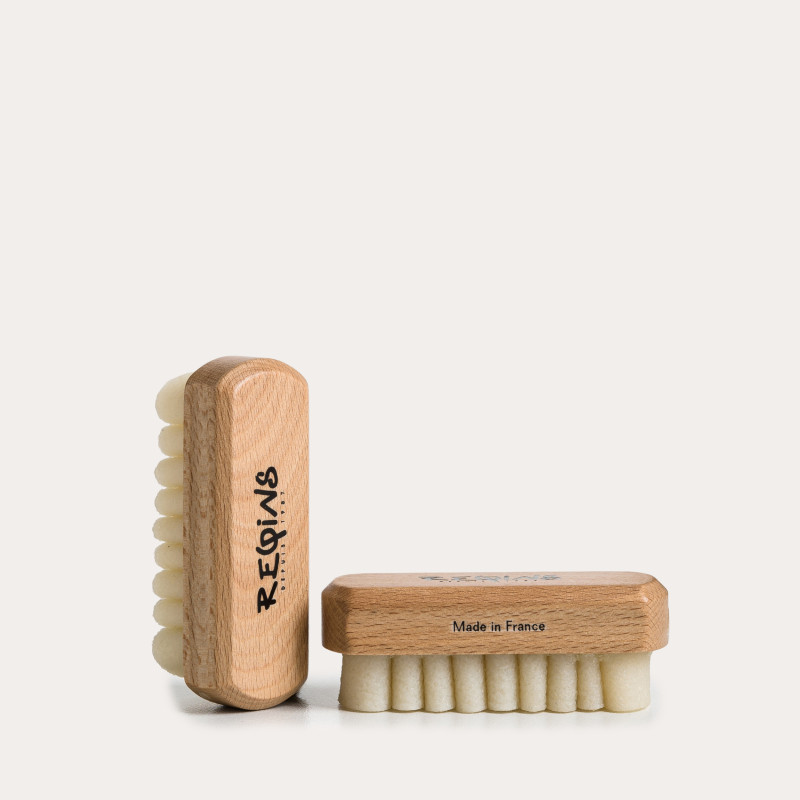 Brosse Détachante Reqins - Entretien Cuir Velours | Reqins