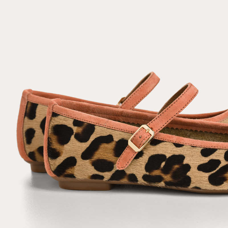 Leopard Mary Janes Honor: Wild Elegance and Comfort