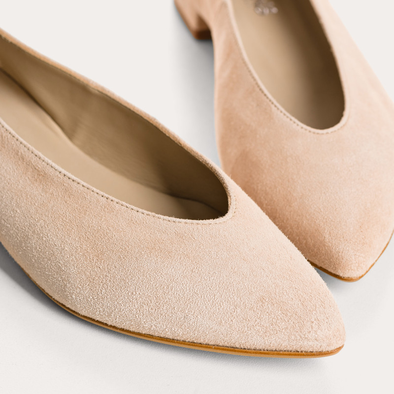Vesta ballerinas with pointed toe in suede