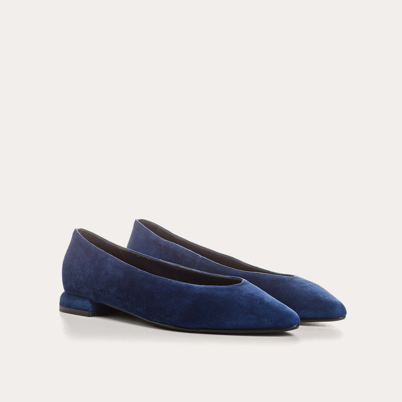 Vesta suede pointed-toe ballerinas | Sleek elegance | Reqins