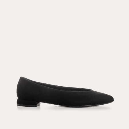 Vesta suede pointed-toe ballerinas | Sleek elegance | Reqins