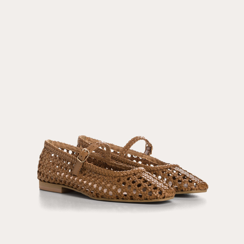 Satinka Mary Janes in openwork bride leather