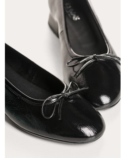 Ballerines à Talons Sofia en Cuir Verni Naplak | Éclat Chic | Reqins