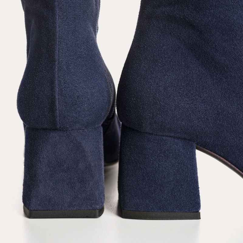 Bottines à talons en cuir velours