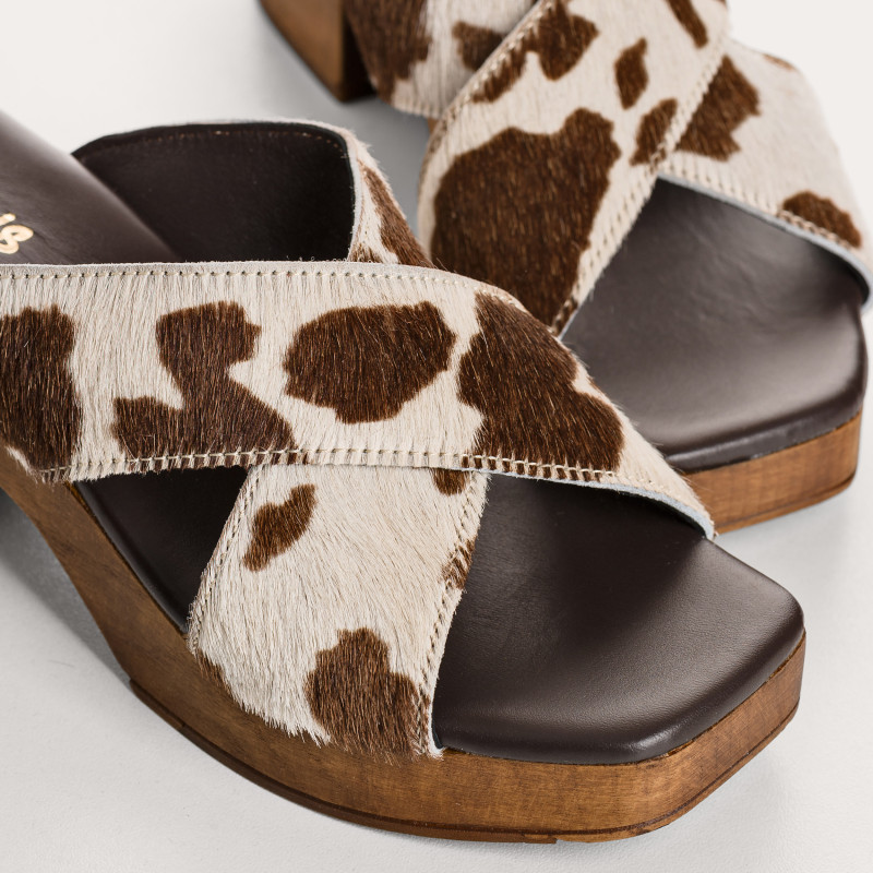 Lysiane cow mules